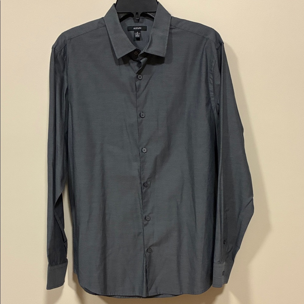 Alfani long sleeve button shirt medium